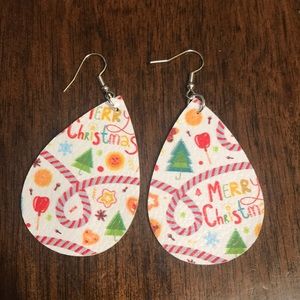 BRAND NEW LEATHER TWO-SIDED EARRINGS